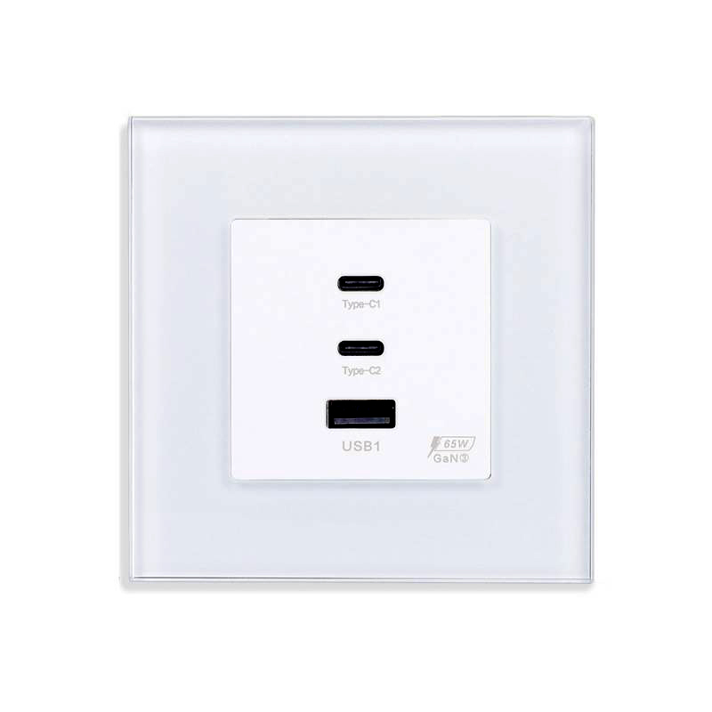 تصویر پریز برق دارای دو پورت شارژ USB